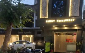 Hotel Surya Family Restaurant